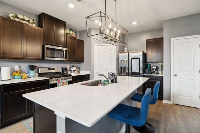 7401 Brady Ln, Antioch, TN 37013