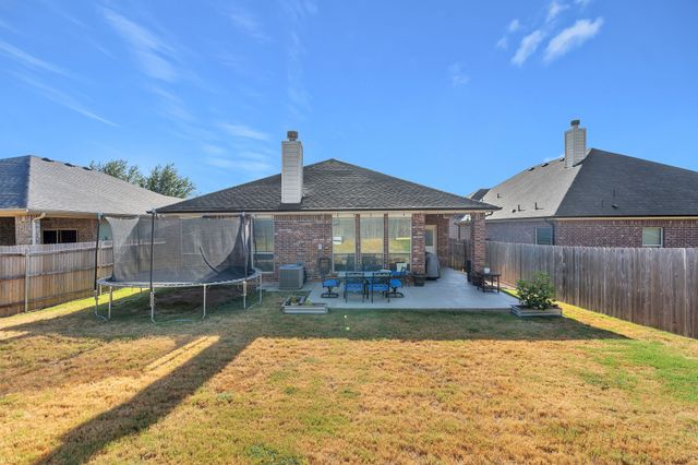 1052 Jodie Drive, Weatherford, TX 76087