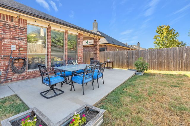 1052 Jodie Drive, Weatherford, TX 76087