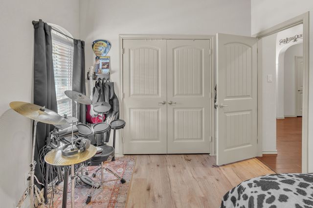 1052 Jodie Drive, Weatherford, TX 76087