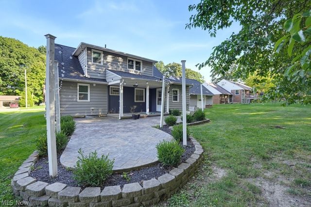 6514 Bonroi Drive, Seven Hills, OH 44131