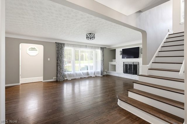 6514 Bonroi Drive, Seven Hills, OH 44131