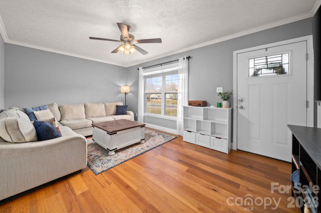 121 James Street, Clyde, NC 28721