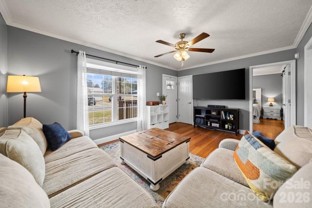 121 James Street, Clyde, NC 28721