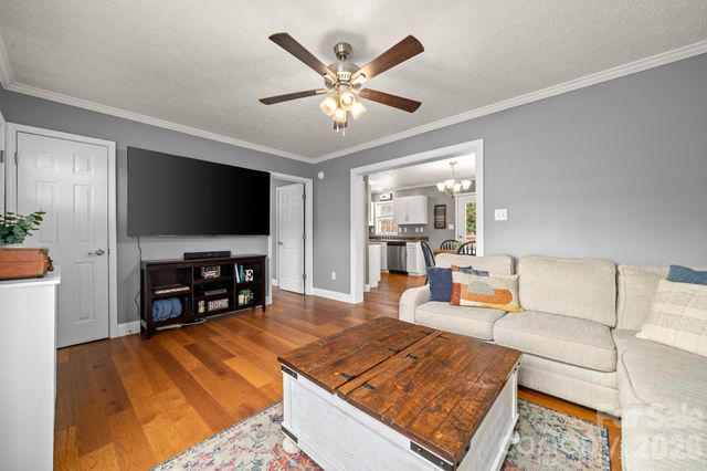 121 James Street, Clyde, NC 28721