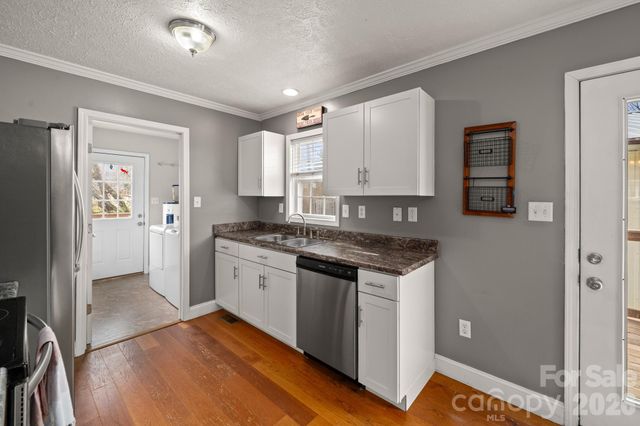 121 James Street, Clyde, NC 28721