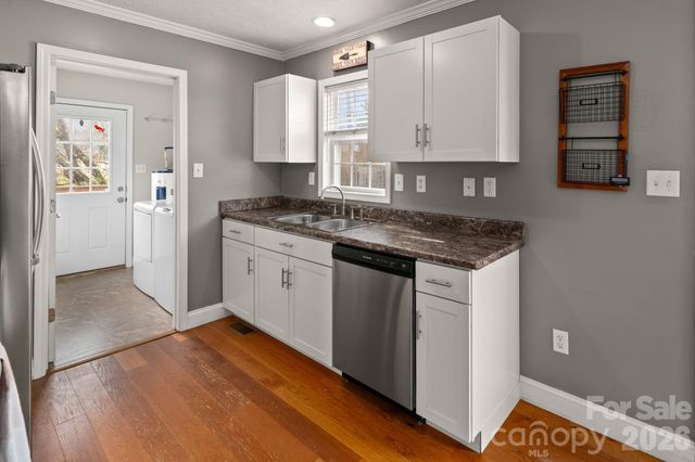 121 James Street, Clyde, NC 28721