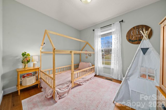 121 James Street, Clyde, NC 28721