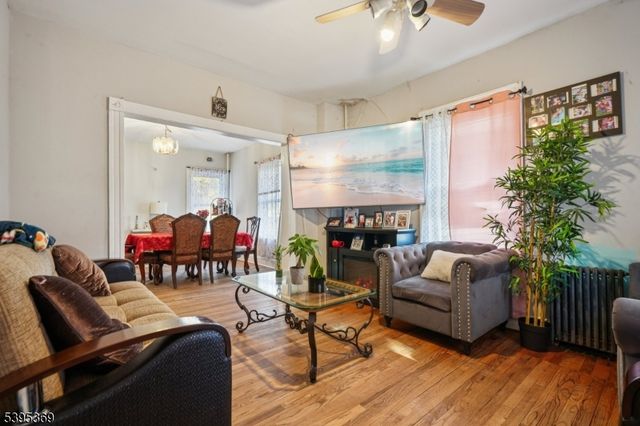 11 Hillairy Ave, Morristown Town, NJ 07960