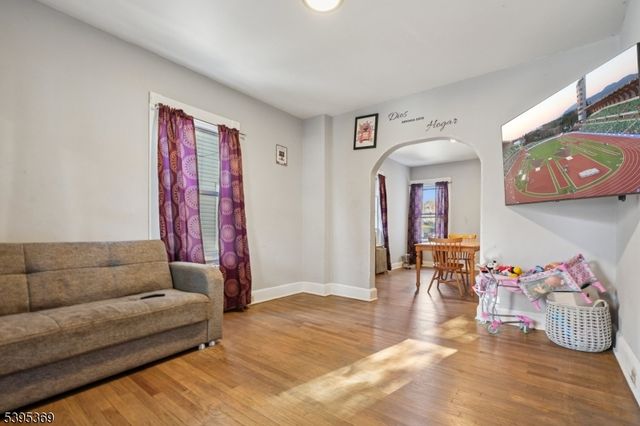 11 Hillairy Ave, Morristown Town, NJ 07960