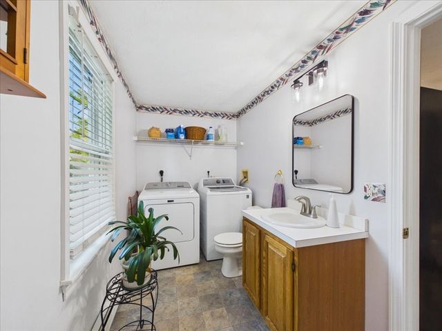 139 South St, Plymouth, MA 02360