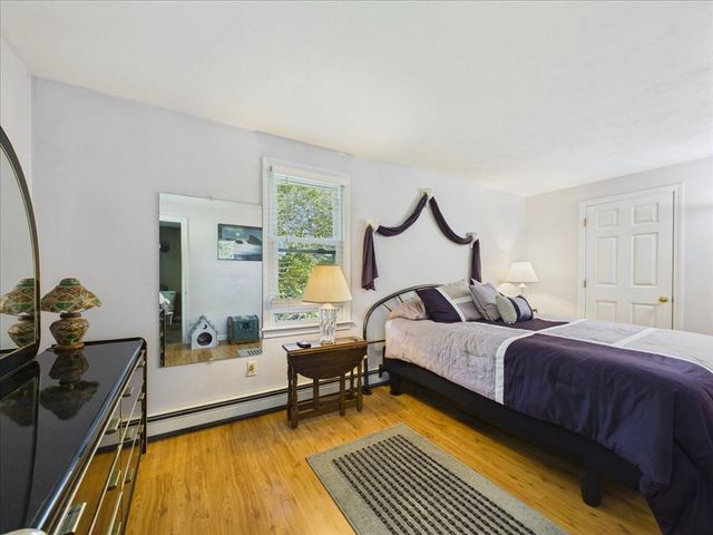 139 South St, Plymouth, MA 02360