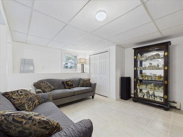 139 South St, Plymouth, MA 02360