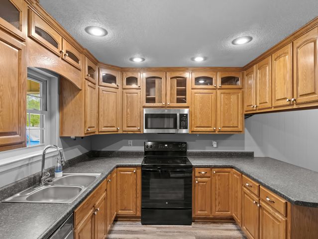 15 W Casa Loma Drive, Mary Esther, FL 32569