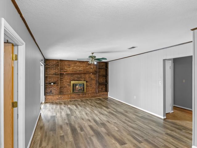 15 W Casa Loma Drive, Mary Esther, FL 32569