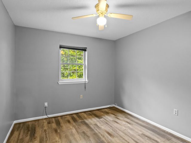 15 W Casa Loma Drive, Mary Esther, FL 32569