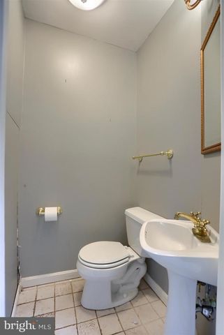 111 BARRE ST W, Baltimore, MD 21201