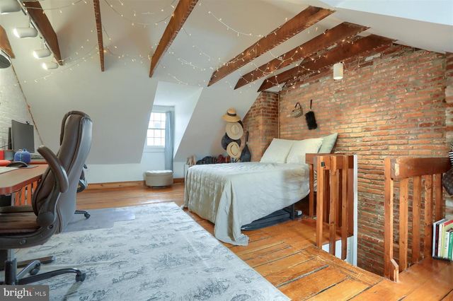 111 BARRE ST W, Baltimore, MD 21201