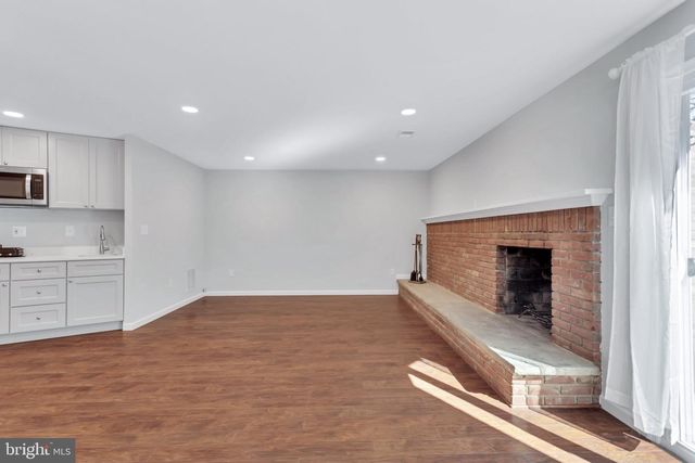 9009 SWEET BIRCH CT, Springfield, VA 22152