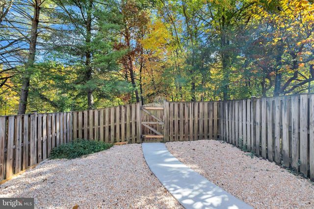9009 SWEET BIRCH CT, Springfield, VA 22152