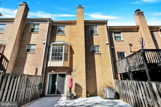 9009 SWEET BIRCH CT, Springfield, VA 22152