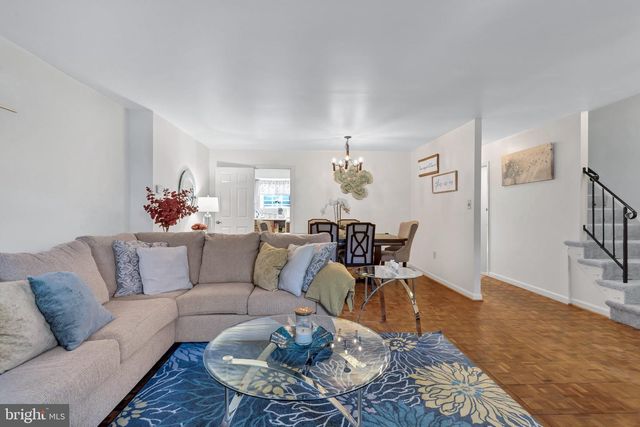 9009 SWEET BIRCH CT, Springfield, VA 22152