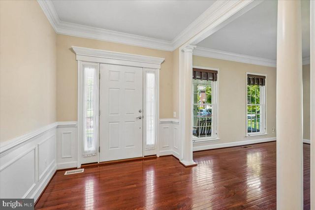 41305 WINDYBUSH DR, Leesburg, VA 20175