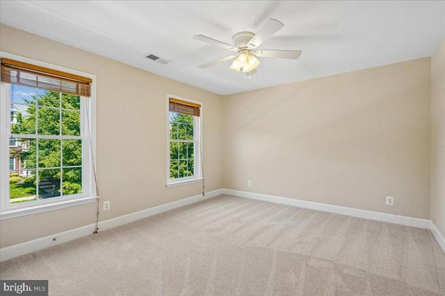 41305 WINDYBUSH DR, Leesburg, VA 20175