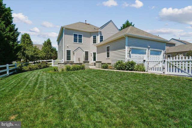 41305 WINDYBUSH DR, Leesburg, VA 20175