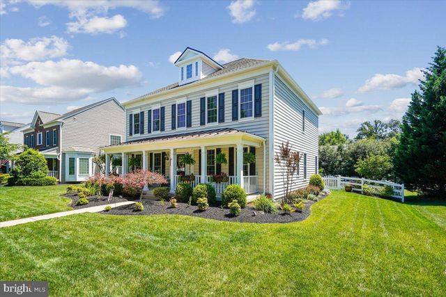 41305 WINDYBUSH DR, Leesburg, VA 20175