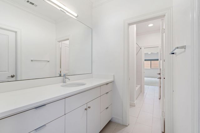 4822 Jason Street, Houston, TX 77096