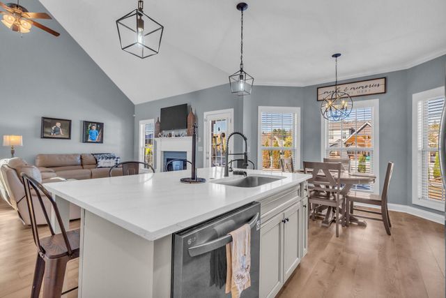 4235 Thoroughbred Ln, Murfreesboro, TN 37127