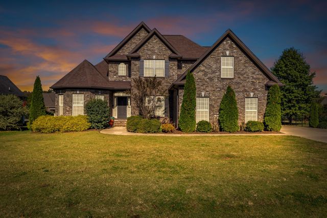 4235 Thoroughbred Ln, Murfreesboro, TN 37127