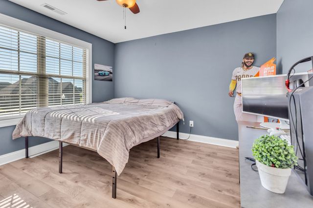 4235 Thoroughbred Ln, Murfreesboro, TN 37127