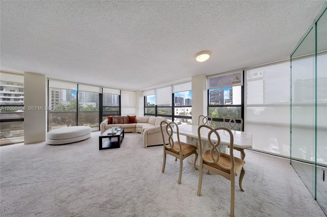 600 NE 36th St 421, Miami, FL 33137