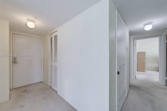 600 NE 36th St 421, Miami, FL 33137