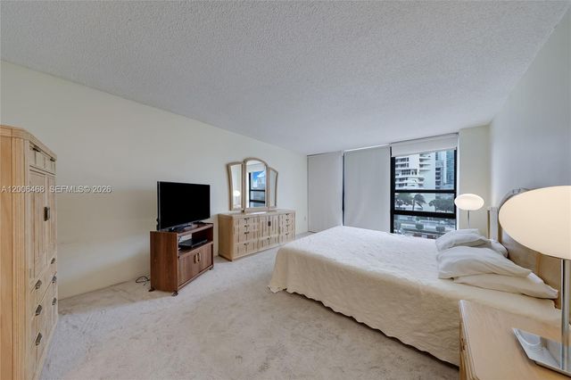 600 NE 36th St 421, Miami, FL 33137