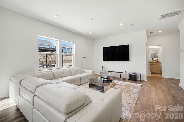 11122 Glasden Road, Charlotte, NC 28278