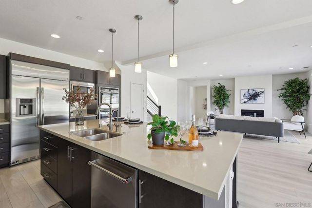 5970 Shaw Lopez Row, San Diego, CA 92121