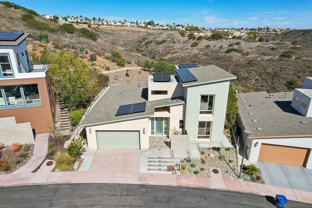 5970 Shaw Lopez Row, San Diego, CA 92121