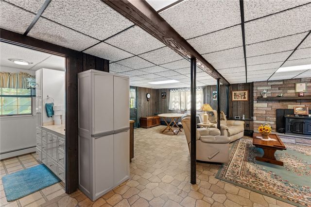 206 Rocky Hill Road, Scituate, RI 02857
