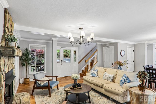 1264 Dogwood Drive, Maggie Valley, NC 28751