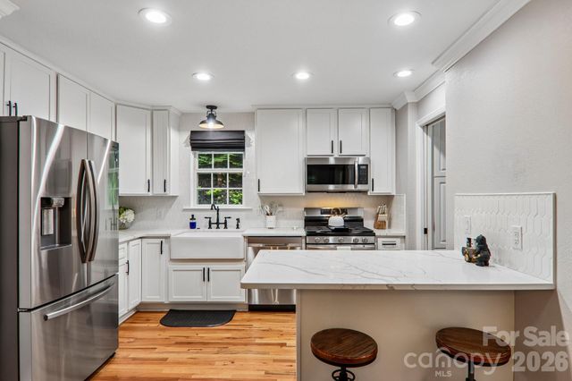 1264 Dogwood Drive, Maggie Valley, NC 28751