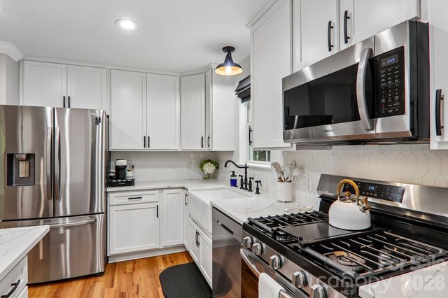 1264 Dogwood Drive, Maggie Valley, NC 28751