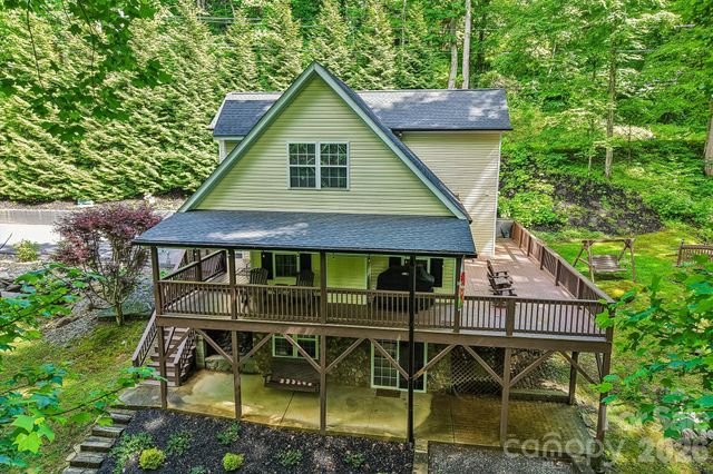 1264 Dogwood Drive, Maggie Valley, NC 28751