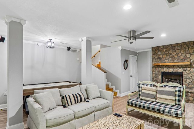 1264 Dogwood Drive, Maggie Valley, NC 28751