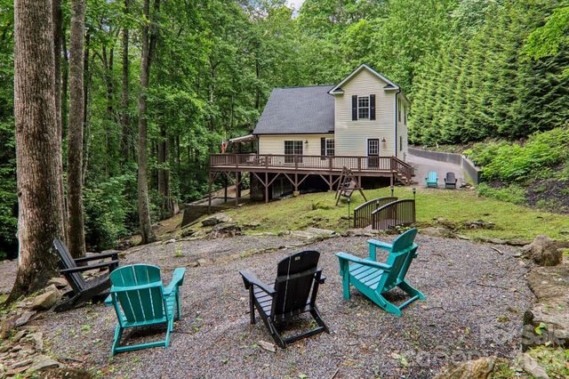1264 Dogwood Drive, Maggie Valley, NC 28751