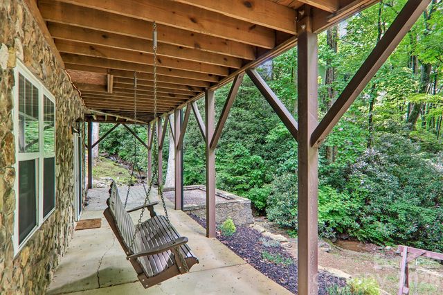 1264 Dogwood Drive, Maggie Valley, NC 28751
