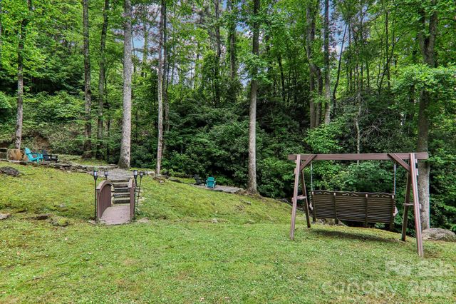 1264 Dogwood Drive, Maggie Valley, NC 28751