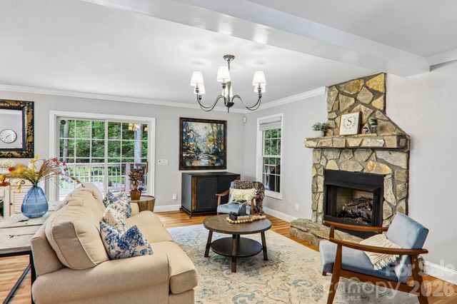 1264 Dogwood Drive, Maggie Valley, NC 28751